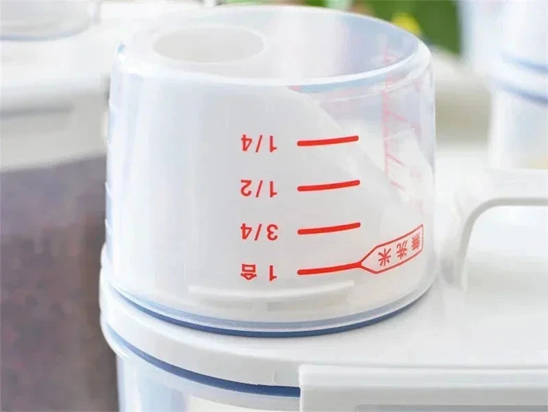 gobeletdoseurtransparentavecgraduationrougepourboitehermetiquederangement