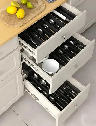 range couverts tiroir multiniveaux compartiments organisation optimisee cuisine